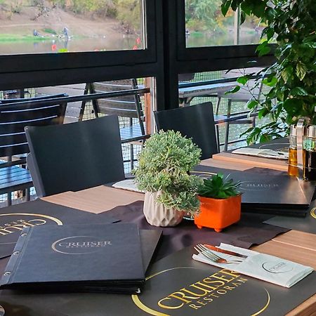 Cruiser Restoran Τσούπρια Εξωτερικό φωτογραφία